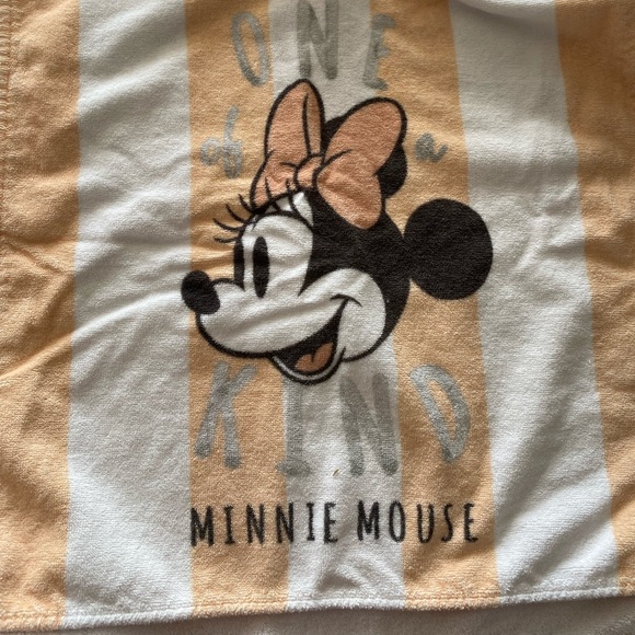 Zara - Minnie Mouse towel dress coverup - Picture 2 of 4